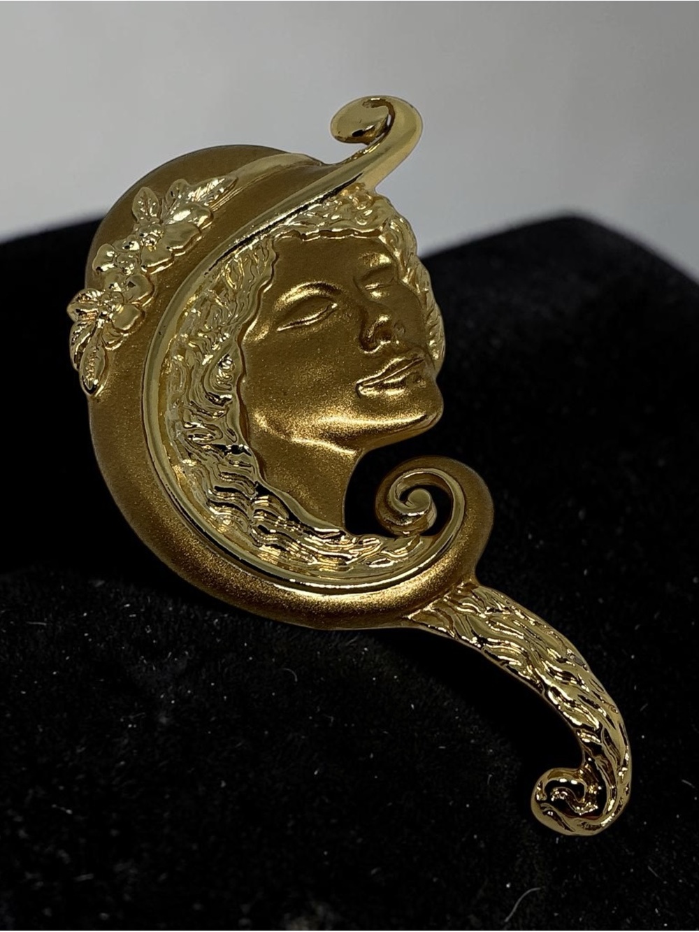 Torino Gold Tone Art Nouveau Revival Women’s Profile Brooch